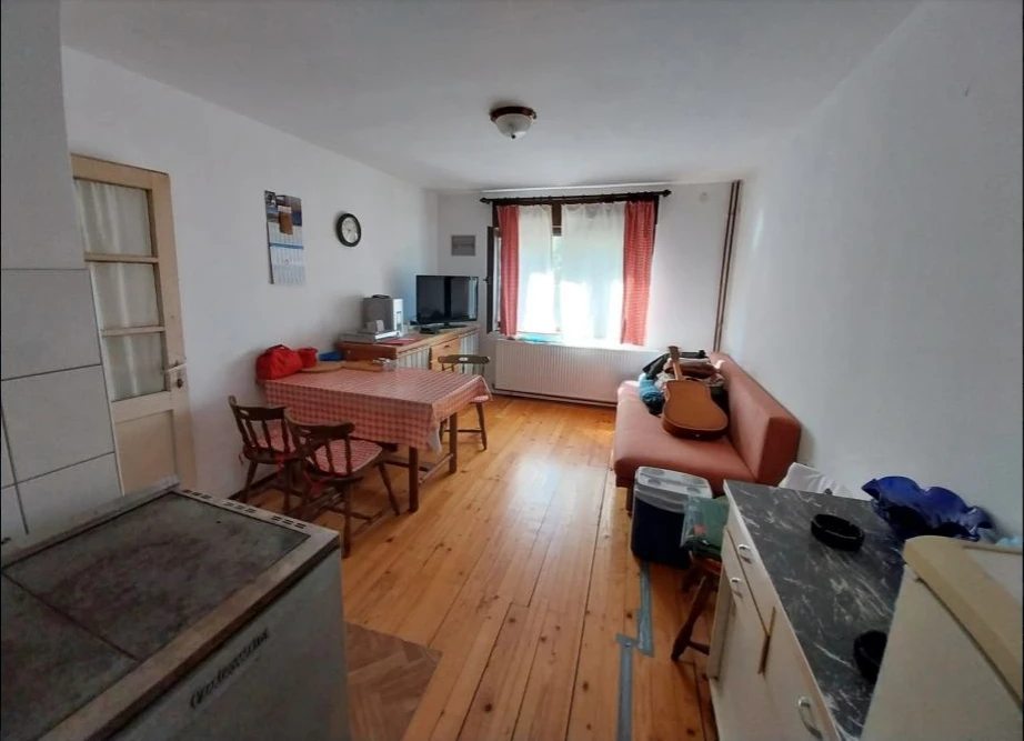 Kuća na prodaju 132 m², 2 kata. Aljmas. 